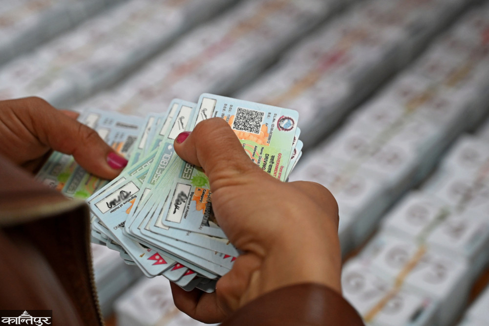 How were 2.7 million driving licenses printed in 8 and a half months?