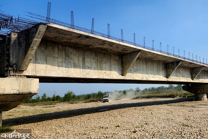 250 projects are sick, more problems in roads and bridges