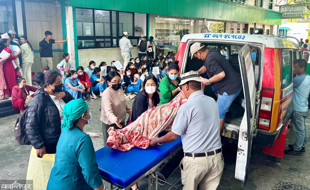 पोखराका दुवै ठूला अस्पतालका नर्स आन्दोलित, बिरामीलाई सास्ती