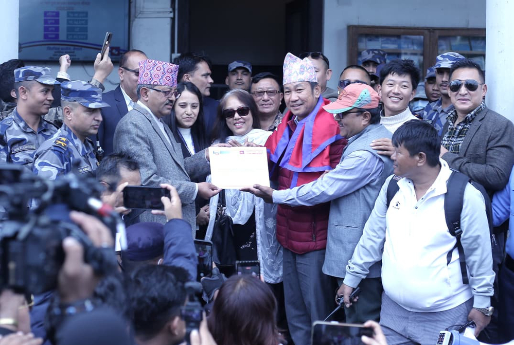 अफिसमा बसेर भाषण गर्दैनौँ, फिल्डमै काम गर्छौँ : हर्क साम्पाङ