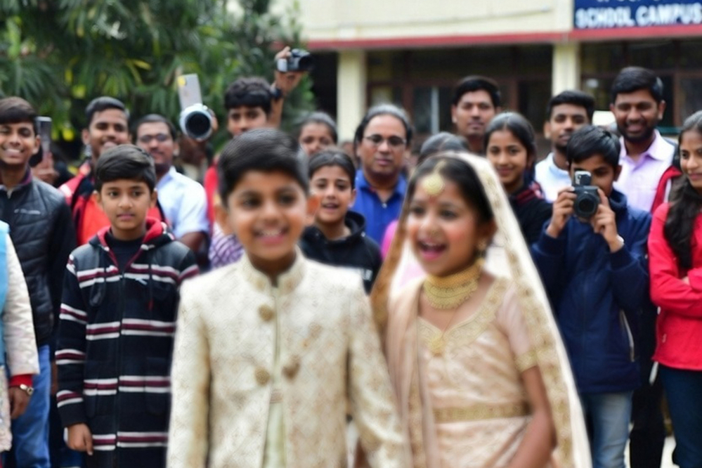 विद्यालयको 'कन्टेन्ट' बन्दै बालबालिका, गोपनीयता र मानसिक असरको प्रश्न