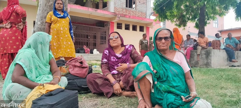 Meter interest victims set out on third phase of protest march, to reach Kathmandu in 15 days