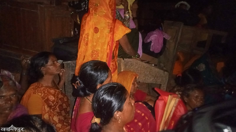 थापाथलीमा भोकै रात काट्दैछन् लघुवित्त पीडित