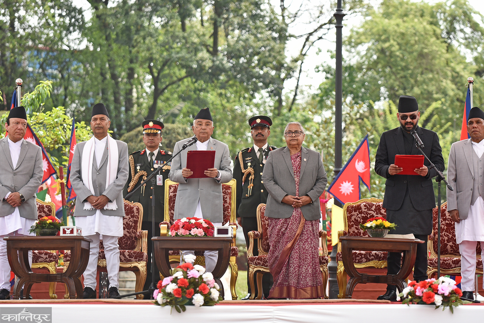 संवैधानिक परिषद्सम्बन्धी अध्यादेश किन फिर्ता गरेका थिए राष्ट्रपतिले ? 