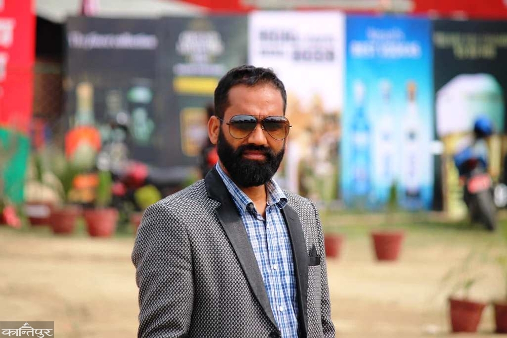 पर्यटन मन्त्रीले भने : मसँग खिचेका तस्बिर दुरुपयोग नगर्नू 