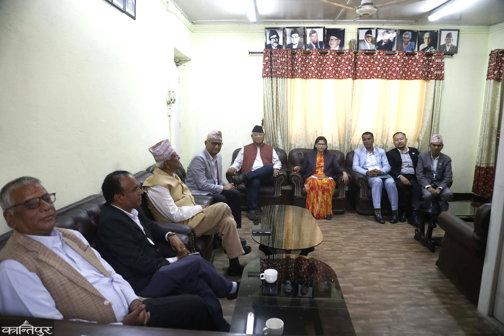 अध्यादेश जारी नगर्न राष्ट्रपतिलाई  विपक्षी चार दलको  आग्रह