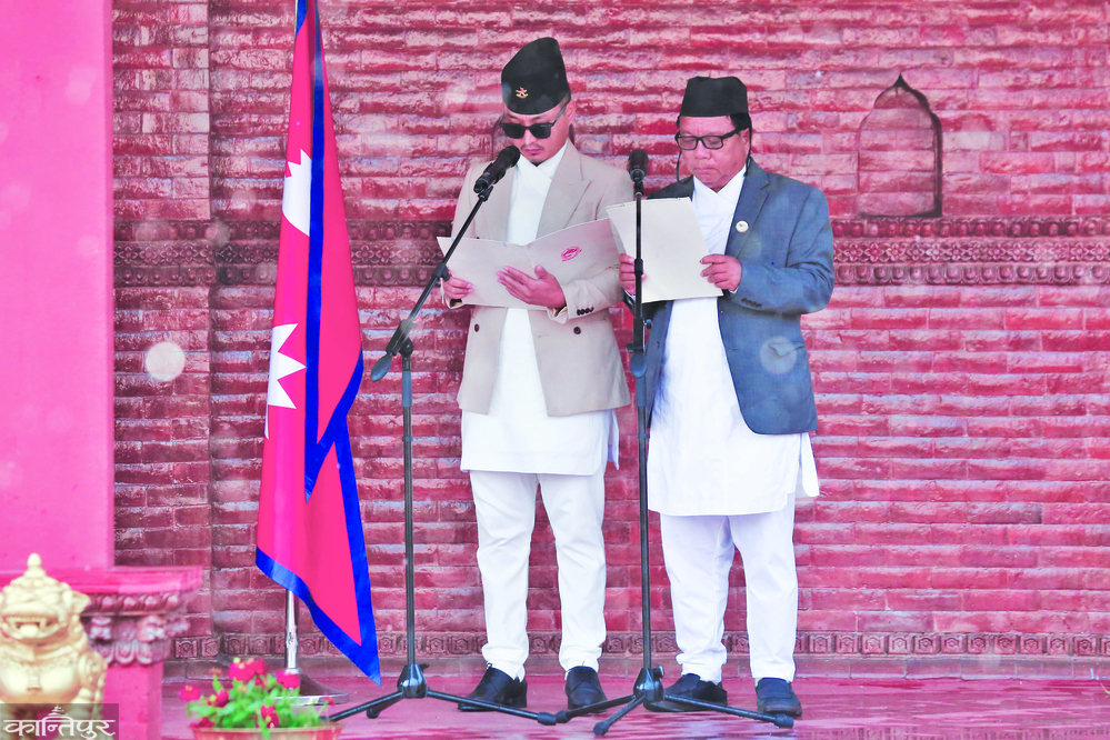 सरकारमा गुरुङ र पुनको पुनरागमन
