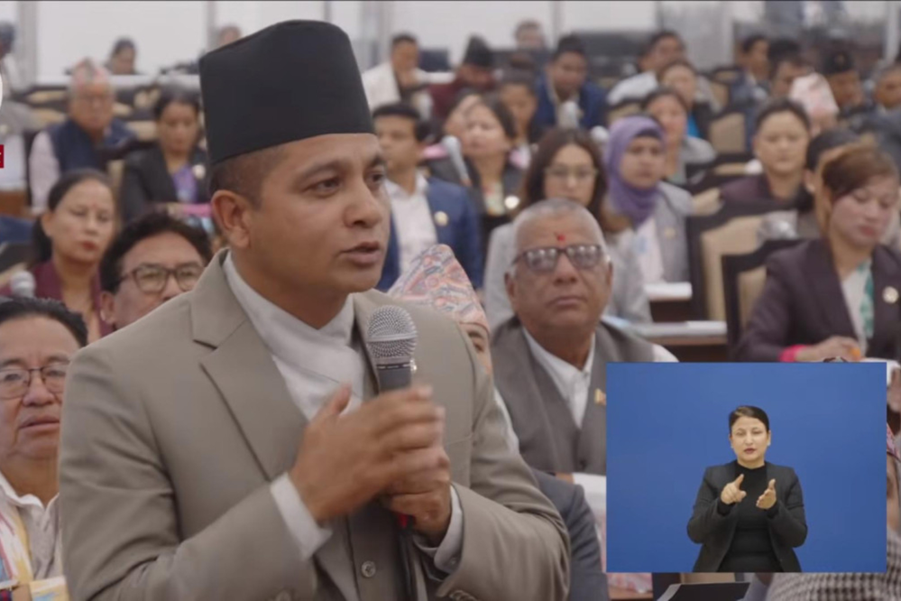 एमालेको प्रधानमन्त्रीलाई प्रश्न- लोकतन्त्र छाडेर वालेनतन्त्रको विकास गर्न खोज्नुभएको हो ?