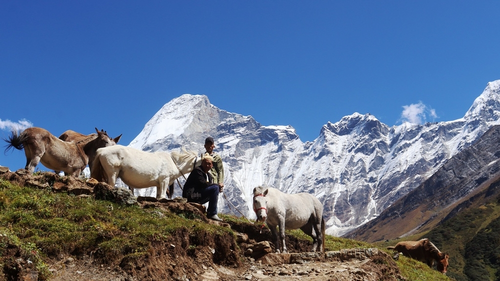 सरकारको १०० कार्यसूचीमा समेटिएका सुदूरपश्चिमका हिमाल- बन्लान् त आकर्षक गन्तव्य ?