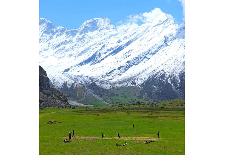 अपि हिमालको फेदीमा क्रिकेट रंगशाला !