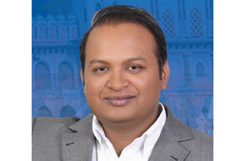 प्रधानमन्त्री शाहले श्रममन्त्री साहलाई हटाए