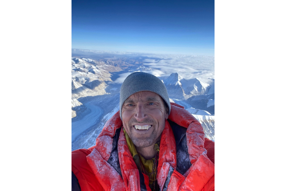 Kenton, who has climbed Mount Everest 20 times, says - I have no competition with Kami Rita