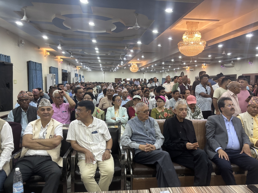 विराटनगरमा कांग्रेस संस्थापनइतर समूहको भेला सुरू
