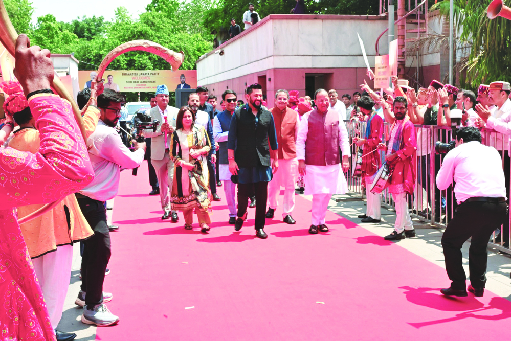 भारतमा लामिछानेको भव्य स्वागतको अर्थ