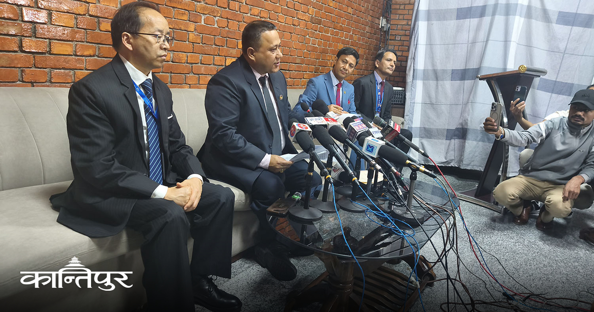 परराष्ट्रमन्त्री खनाल भारत भ्रमण सकेर स्वदेश फर्किए